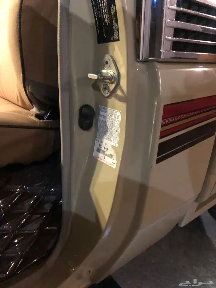 جيب شاص تويوتا 2016 ثالث دفعه بريمي فل كامل 14