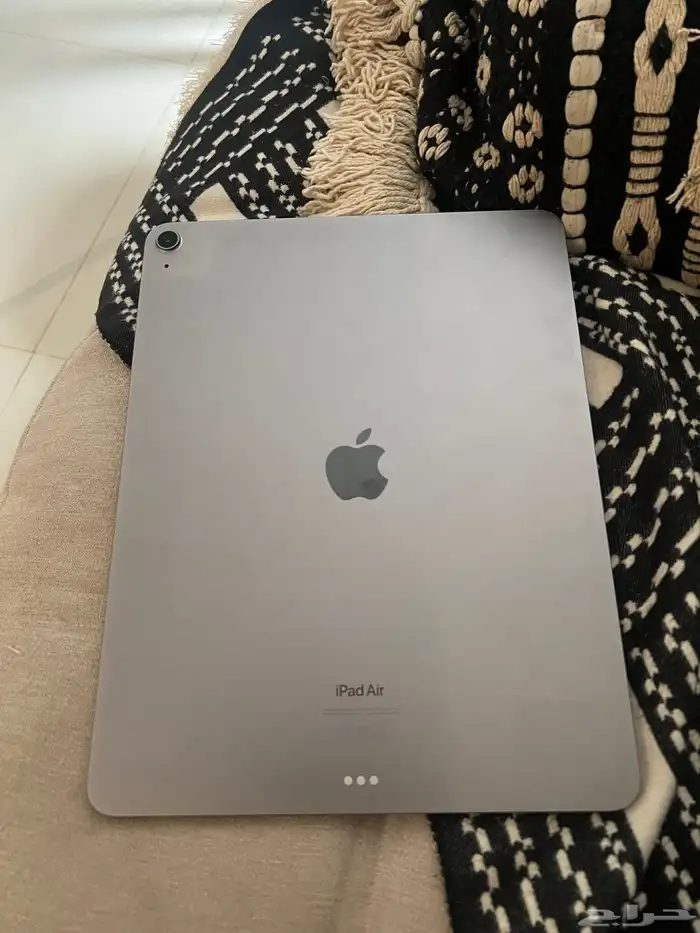 ايباد اير m2 2024 نظيف 2