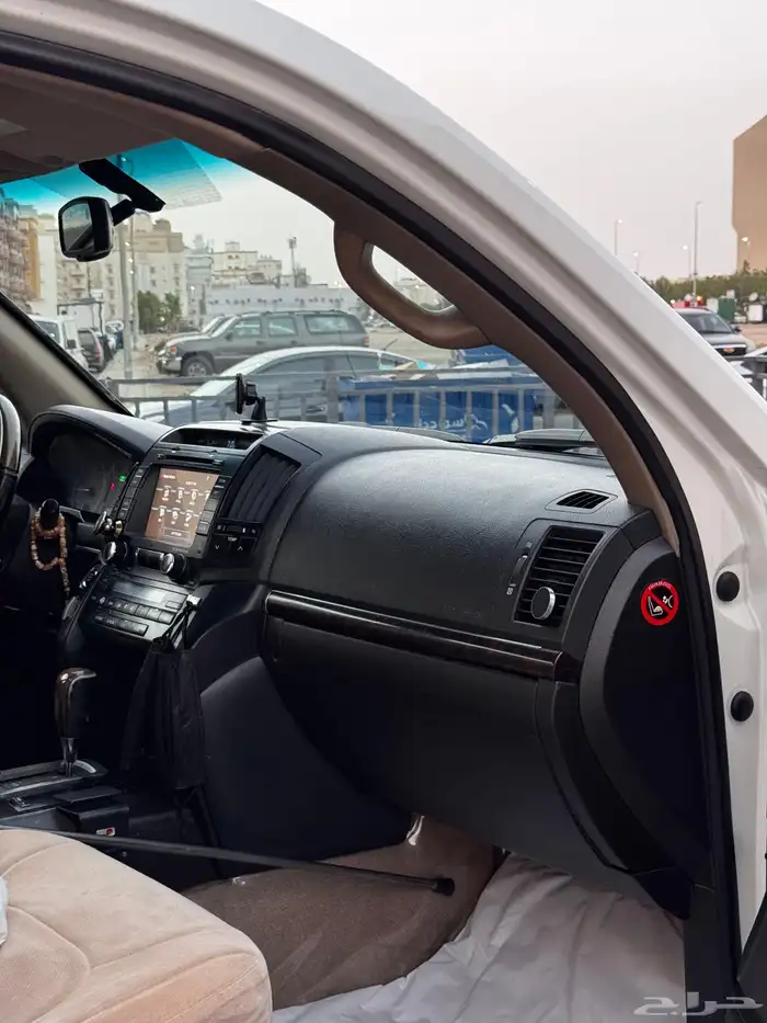 لاندكروزر GXR 2009 فل كامل 7