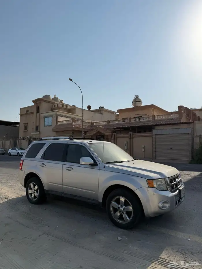 للبيع فورد 2010 سكيب 1