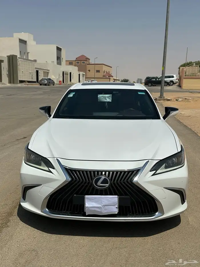 لكزس اي إس 2019 هايبرد 1