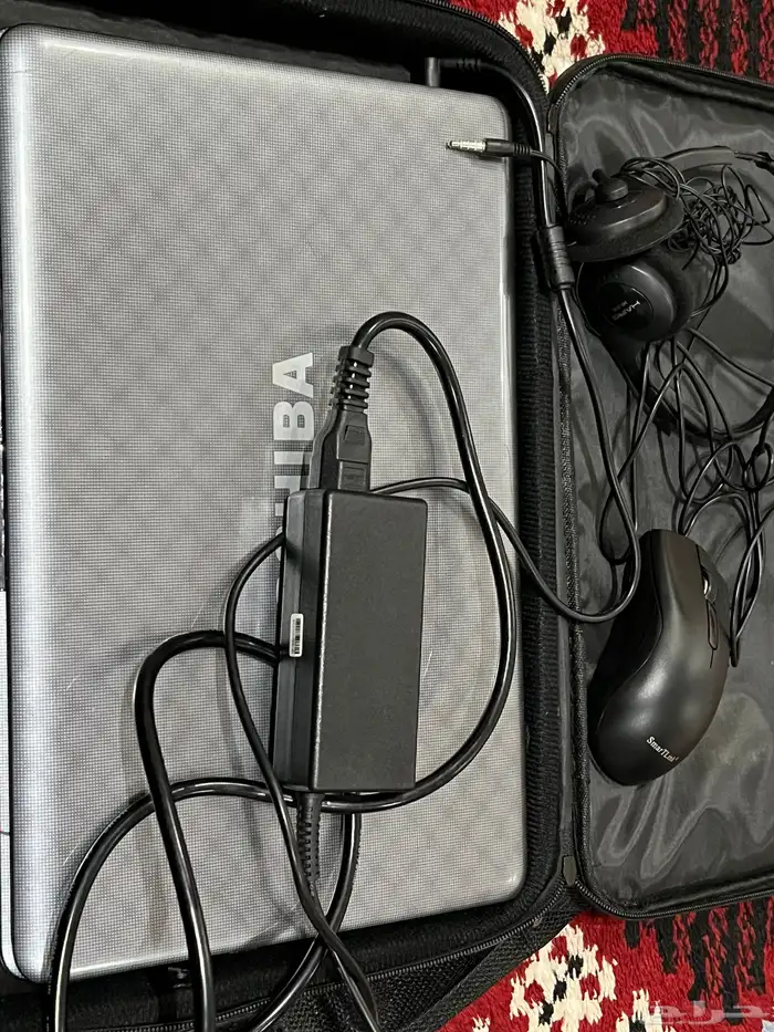 لاب توب TOSHIBA 2