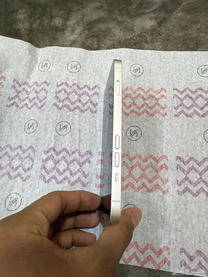 ايفون 13 بطاريه 83 قيقه 128 3