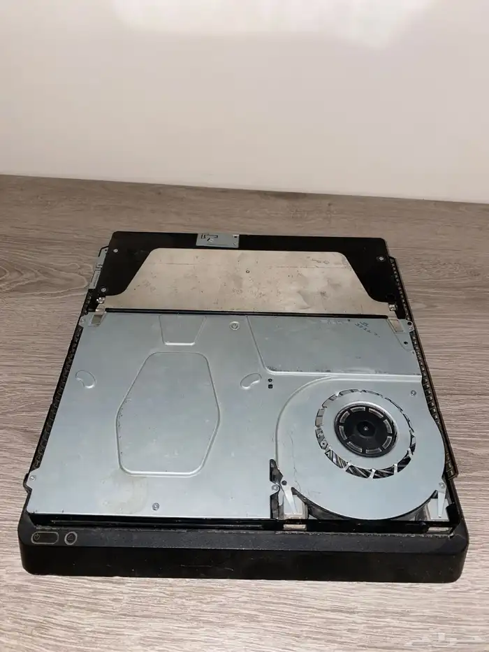 سوني 4سليم 0