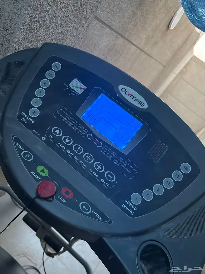 سير رياضي يعمل بكفاءة 5