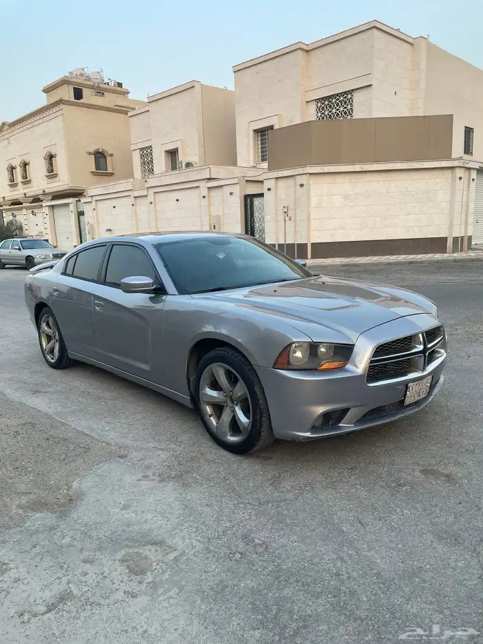 للبيع دوج شارجر 2014 sxt 1