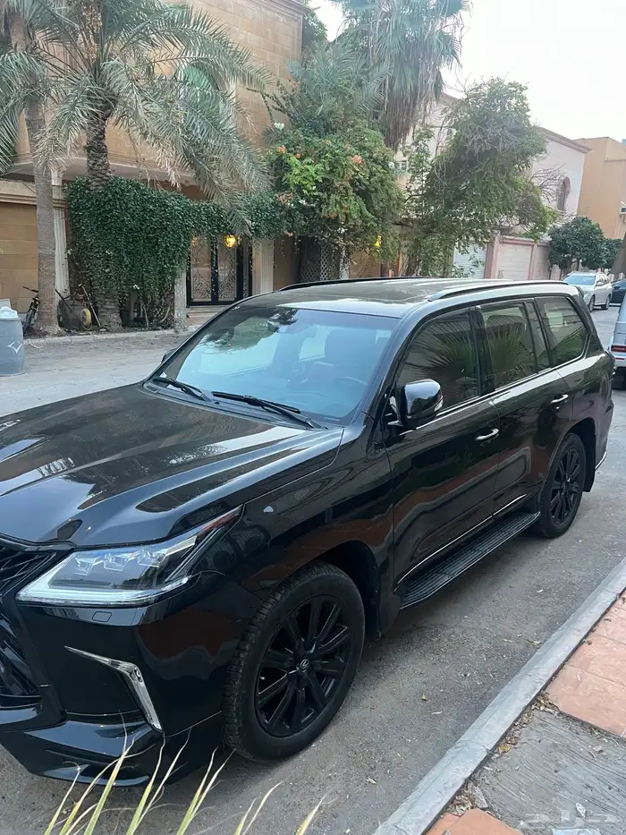 لكزس lx 570 s-spot Black Edition نظيف 2020 8