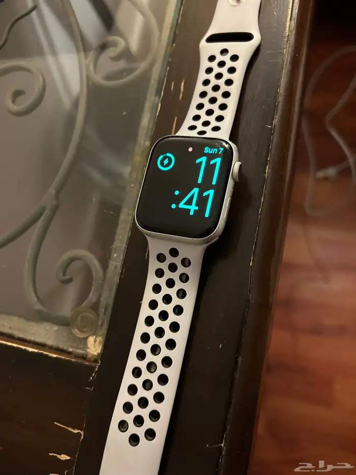 ساعة Apple Watch 1