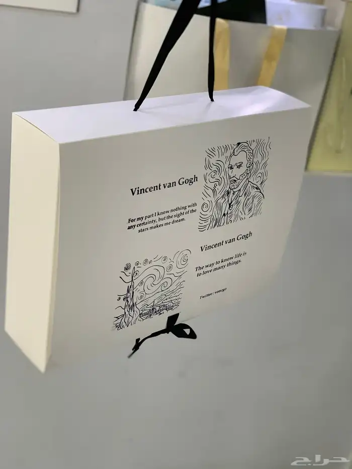 طباعة اكياس وبوكسات عبايات 2