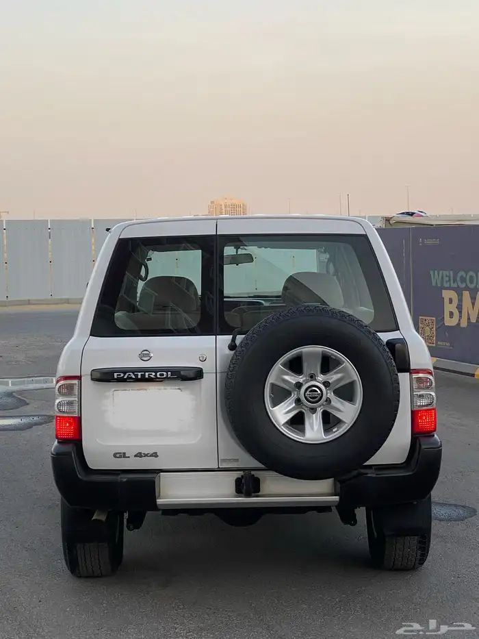 نيسان بترول موديل 2003 4