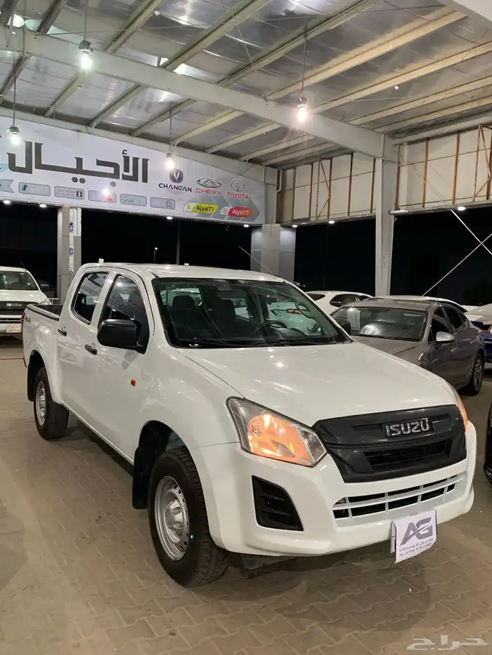 ايسوزو دي ماكس 2022 13