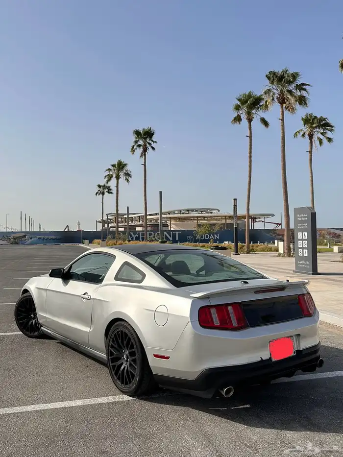 فورد موستنج v6 2010 تم تنزيل السعر وليست للسوم 3