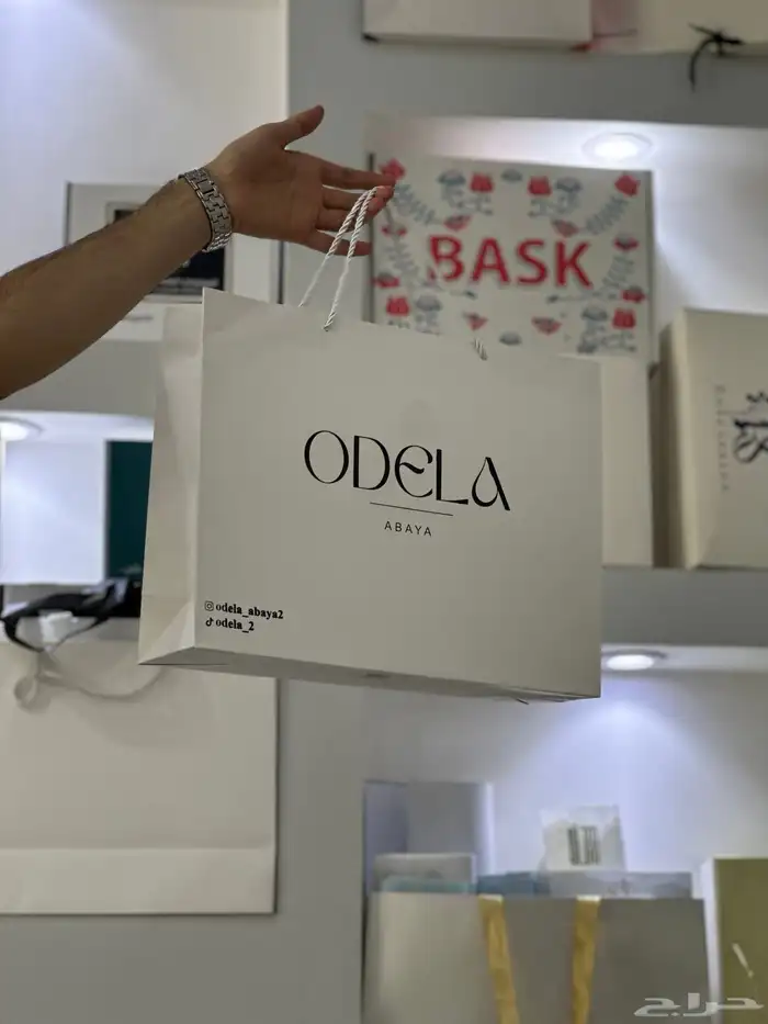 طباعة اكياس وبوكسات عبايات 6