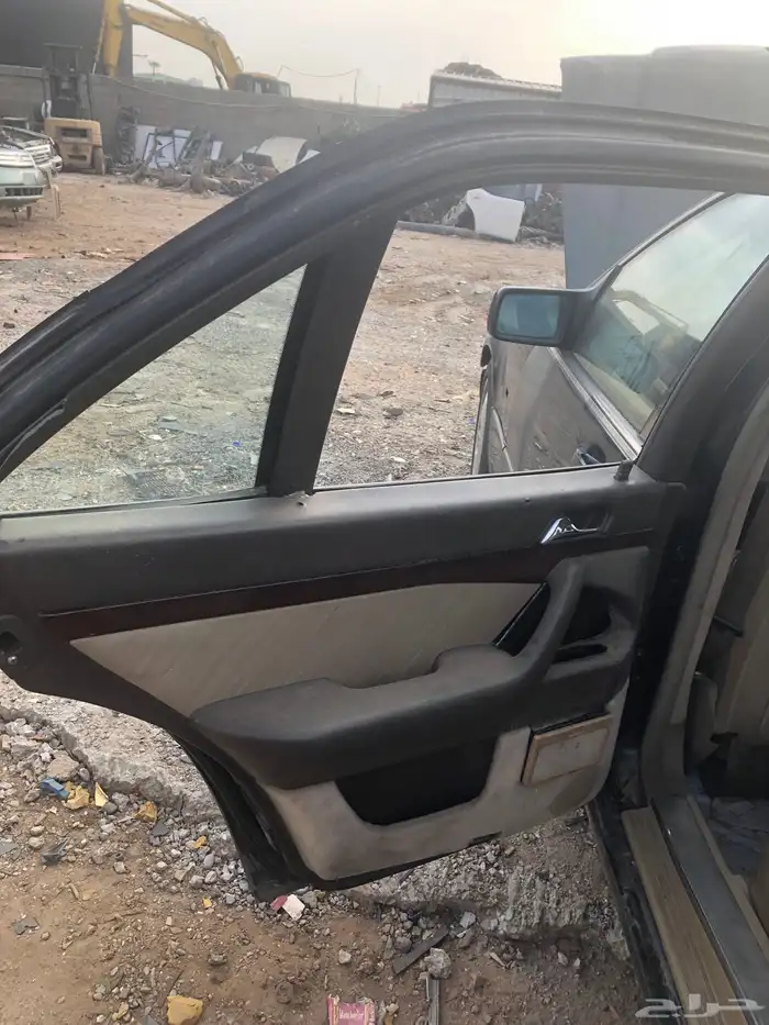 مرسيدس s320 قطع غيار 3