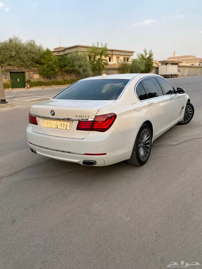 بي ام 740 موديل 2013 2