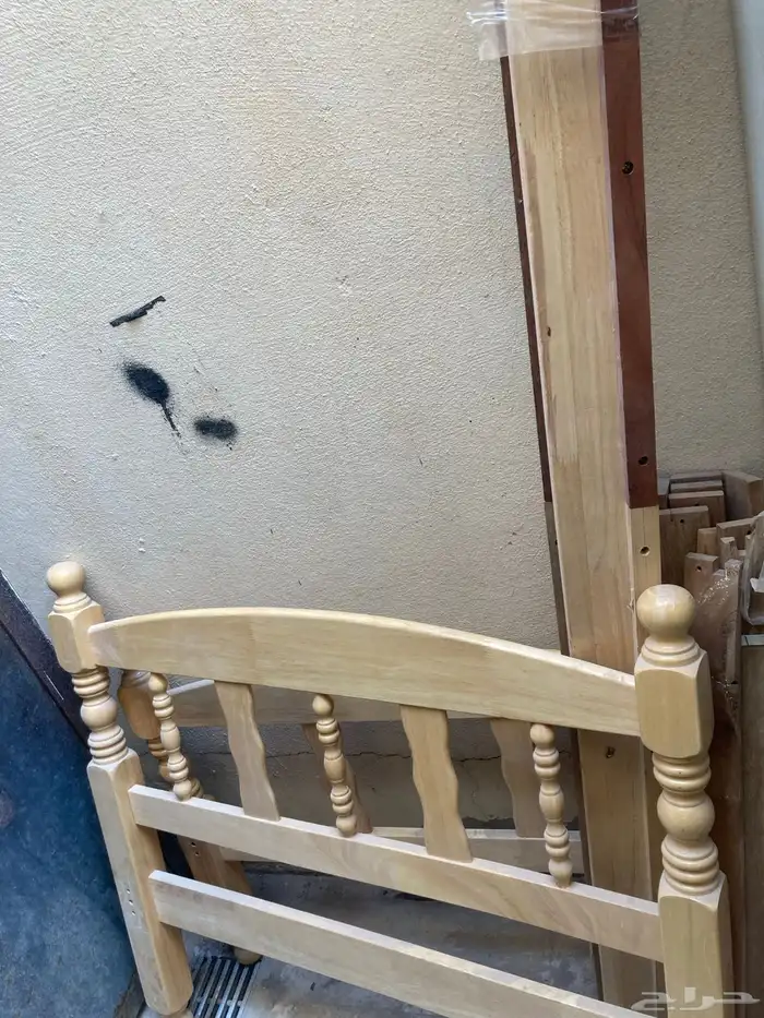 سرير نفر خشبي 0