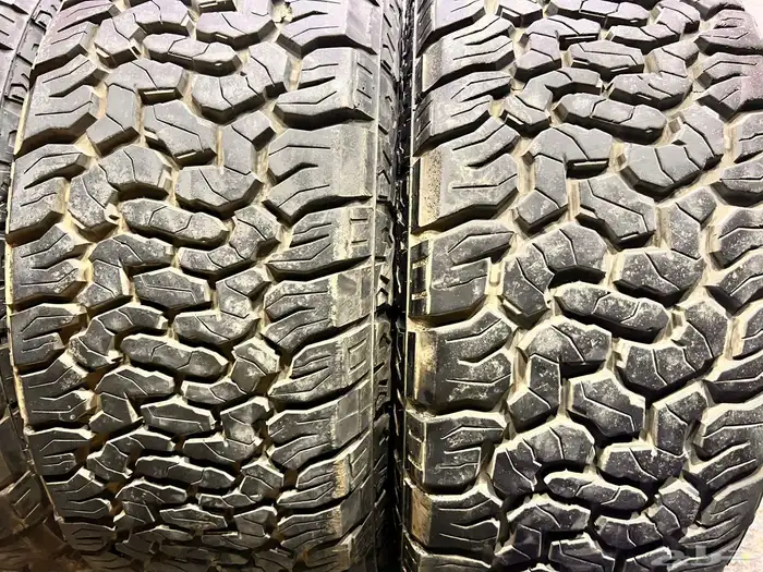 كفرات نص حجري مقاس 285 65 18 8