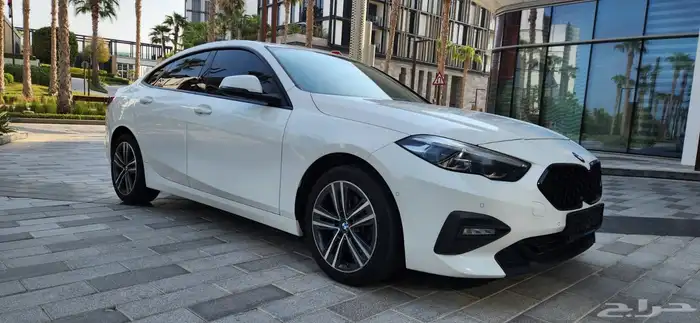 BMW 2021 فل كامل 218i للبيع موجودة السيارة بدبي 4