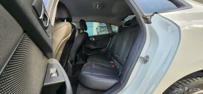 BMW 2021 فل كامل 218i للبيع موجودة السيارة بدبي 6