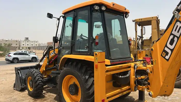 بكلين بوكلين للايجار 2024 جي سي بي للايجار بوبكات للايجار 5