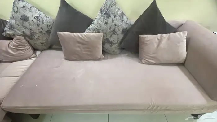 عندنا كنب للبيع   مفرشة 0