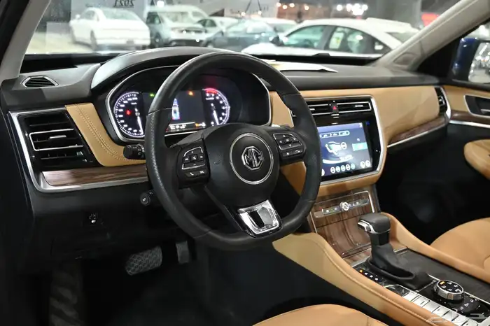 ام جي   RX8 7
