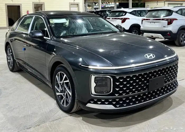 هيونداي ازيرا 2025 كلاسيك جديد كاش و اقساط بأقل سعر 3