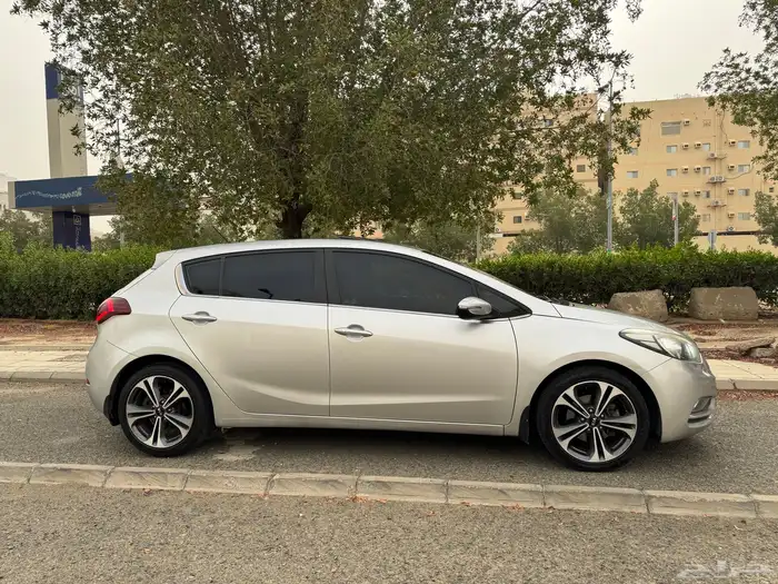 سيراتو هاتشباك فل 2014 2