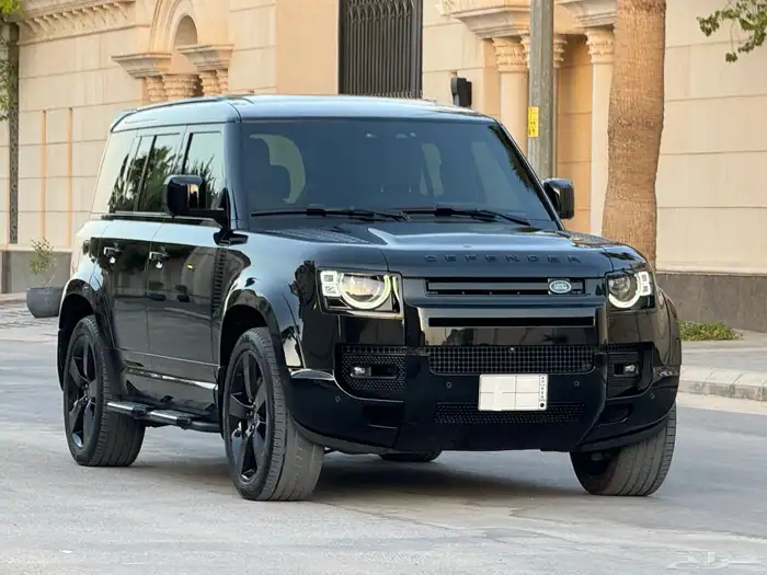 لاند روفر ديفندر P400 موديل 2023 تشيكات وكاله تحت الضمان 28