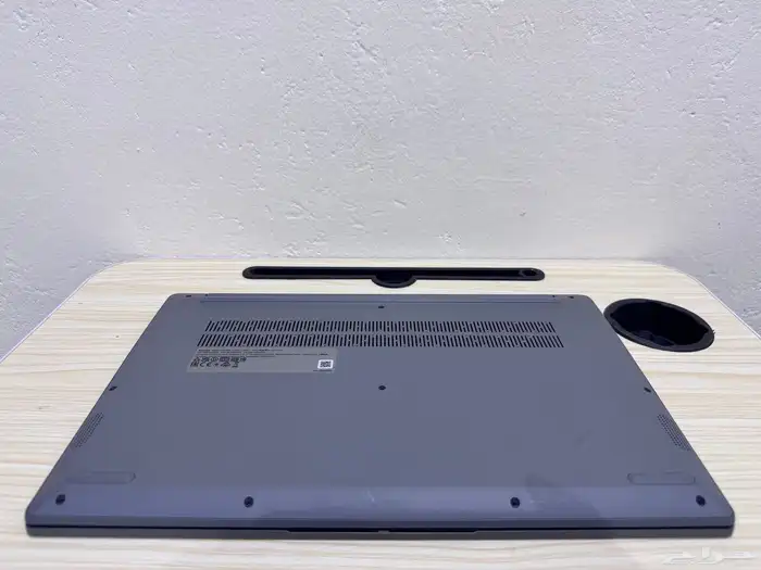لاب توب Lenovo 8
