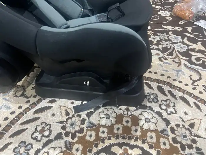 كرسي سياره الى عمر 5 سنوات 2