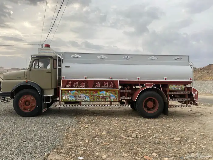 بوز عايدي وايت 2