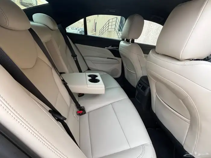 كاديلاك CT4 2020 29