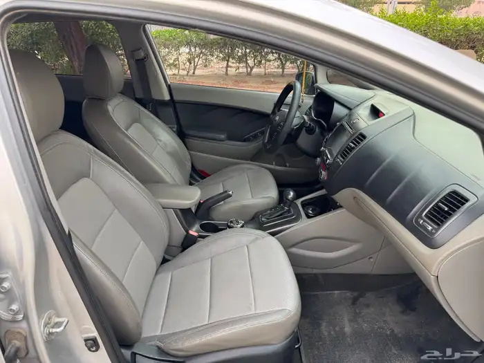 سيراتو هاتشباك فل 2014 21