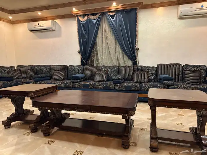 كنب مجلس مستعمل وطاولات وستاير 6