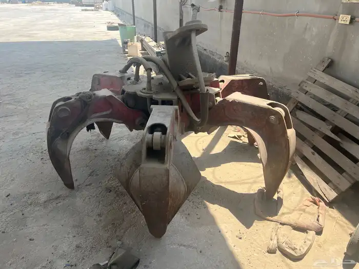 كماش بوكلين ايطالي 6 أصابع نظيف جدا استخدام بسيط 0