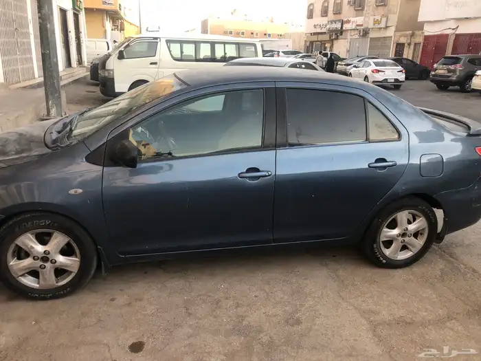Toyota Yaris model 2006 good condition engine gear ac 3