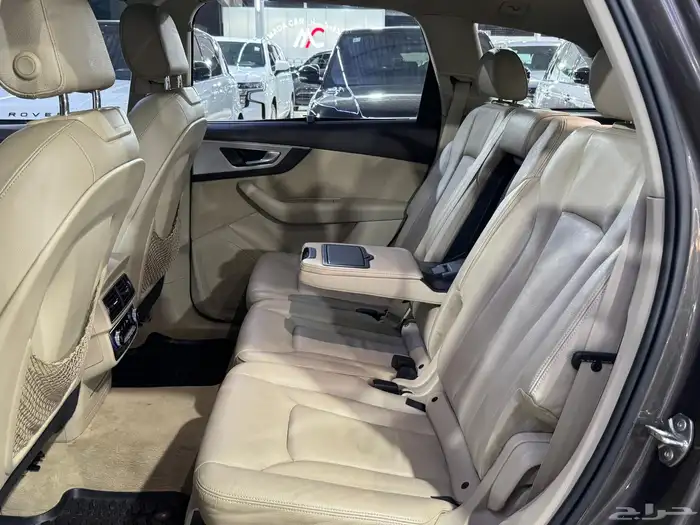 اودي Q7 2016 39