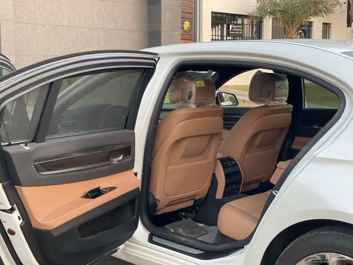 بي ام دبليو - 730Li - 2015 - سعودي 8