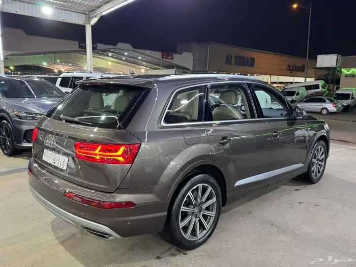 اودي Q7 2016 1