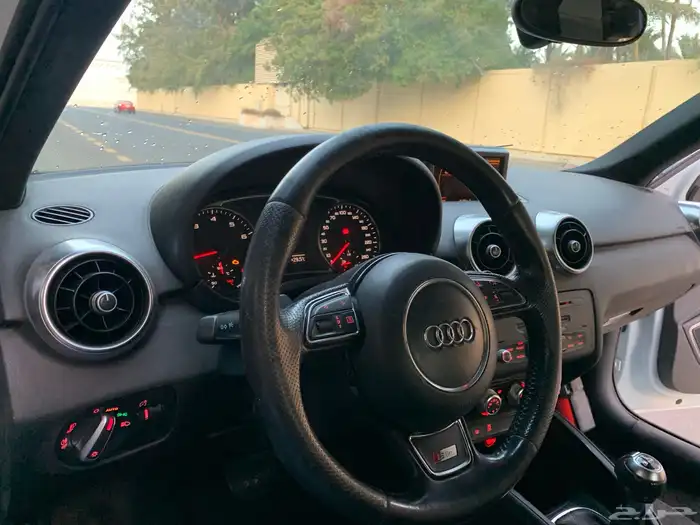 أودي A1 2013 5