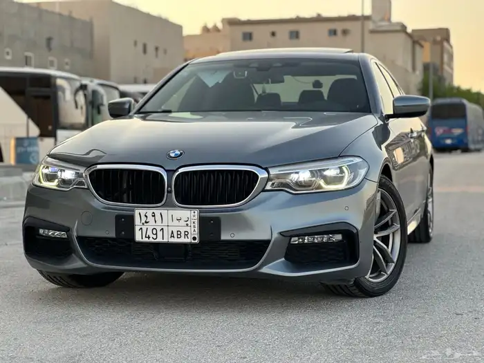 بي أم دبليو BMW الفئة الخامسه 520 2018 ديزل 4