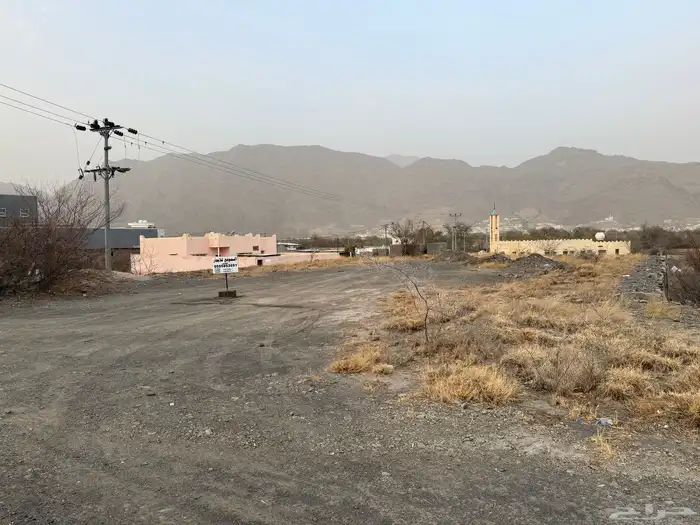 ارض تجارية للإيجار ( الحماطه ) 0