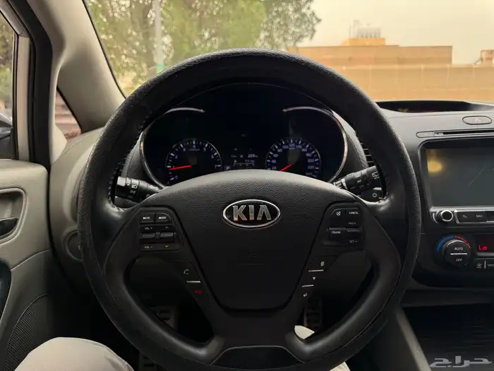 سيراتو هاتشباك فل 2014 29