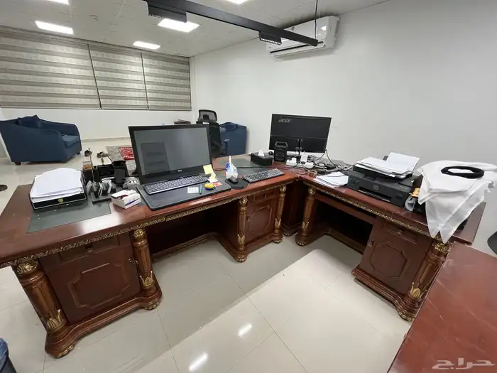 مكتب فاخر للبيع قابل للتفاوض 6
