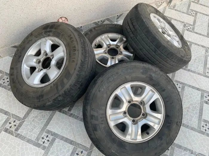 جنوط جكسار مقاس 16 مع كفرات 0