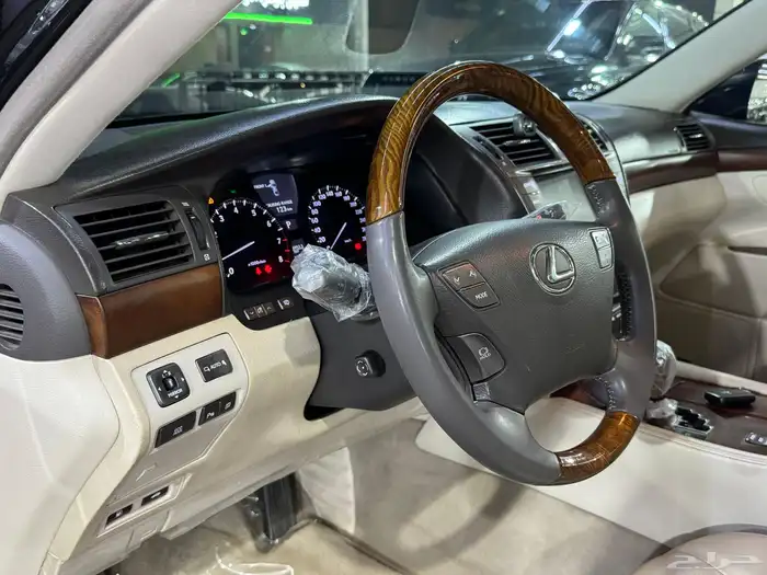 لكزس LS460L 2011 ( سعودي بحالة الوكالة ) 19