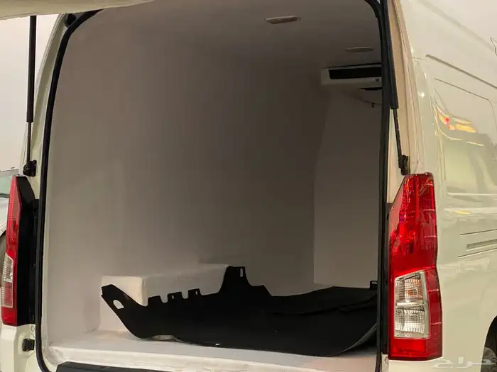 تويوتا باص فان بضاعه سقف عالي تبريد 2020 للبيع 9