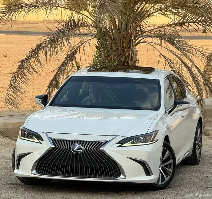 سياره لكزس Es300h 0