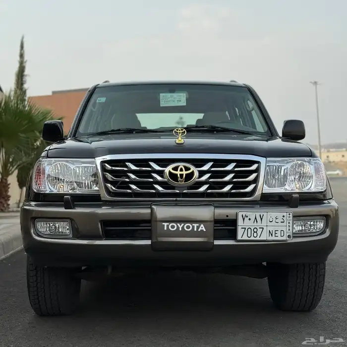 لاندكروزر GXR 2005 قير عادي فل - لون اسود 0